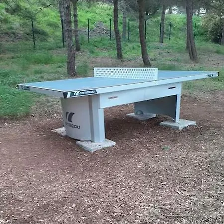 Vue Degagee Sur Au Loin Dağ evi *