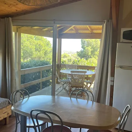 Vue Degagee Sur Au Loin Dağ evi *